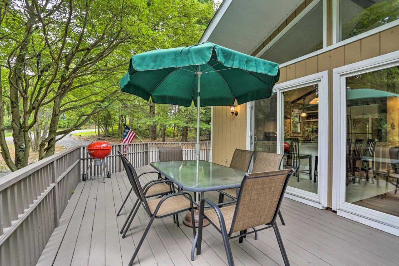 Serene Long Pond Home With Game Room And Beach Access! المظهر الخارجي الصورة