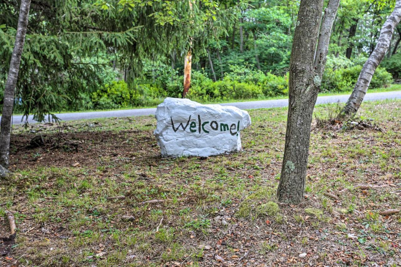 Serene Long Pond Home With Game Room And Beach Access! المظهر الخارجي الصورة